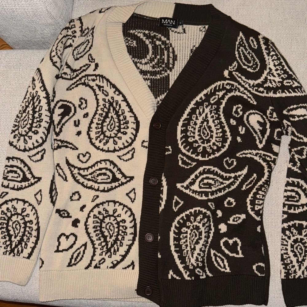 BoohooMAN two tone Paisley Cardigan
